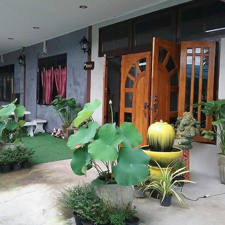 Sawang Guesthouse Ban Sawang Yai Екстер'єр фото